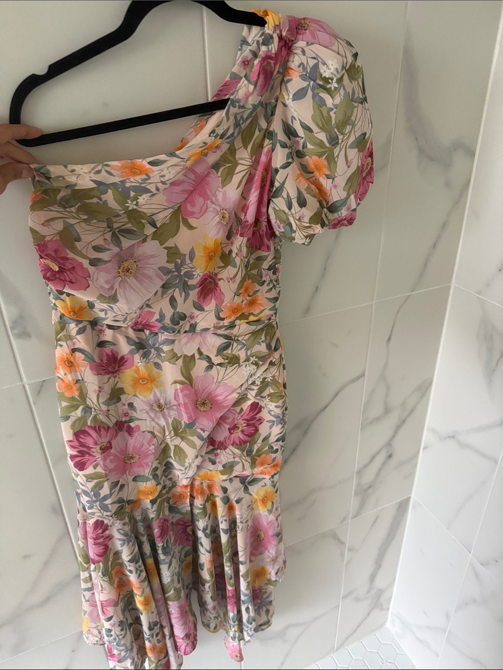 EUC ASTR Santorini One-Shoulder Asymmetrical Midi Dress